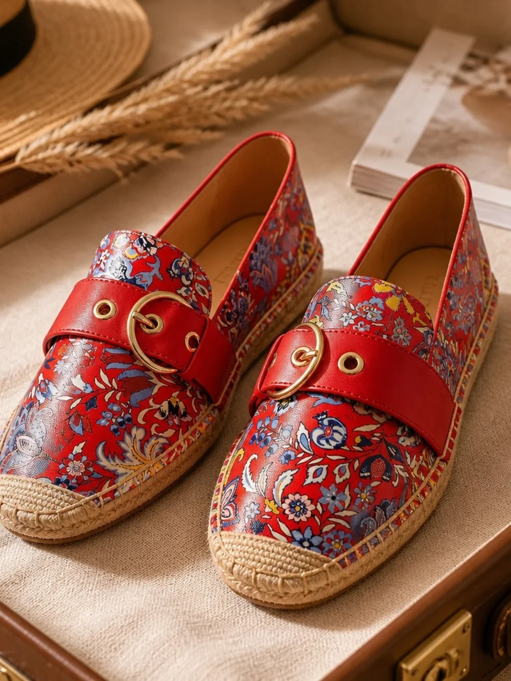 Talbots Red Floral Espadrille Canvas  Loafers W/ Gold Ring Slip On Comfort Shoe